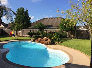 312 Northampton Cir, Victoria, TX 77904