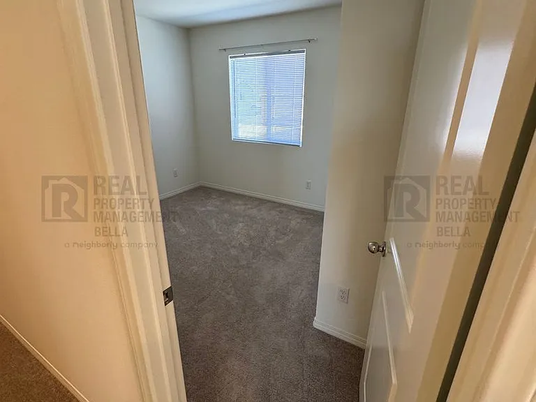 29555 Copper Hill Ct — Photo 24