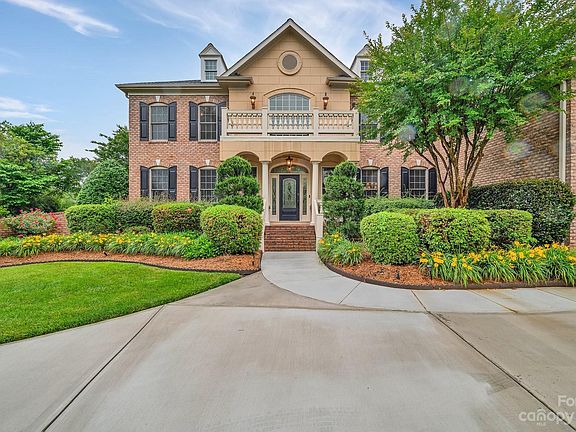 3rd image of 109 Orchard Hill Ct