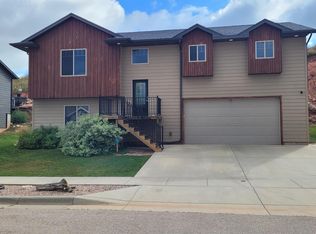 5816 Harper Ct, Rapid City, SD 57702
