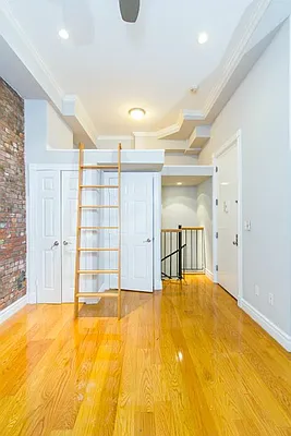 Rented by Centennial Properties NY | media 8