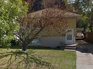 3221 Berea Rd, Cleveland, OH 44111