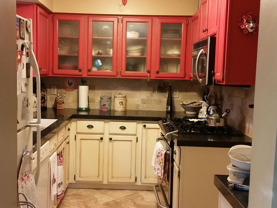1st image of 10660 Sherman Dr