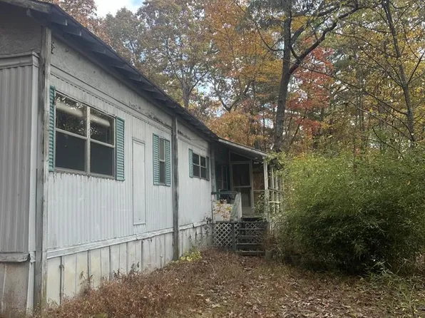 90 Dandelion Rd, Blairsville, GA 30512