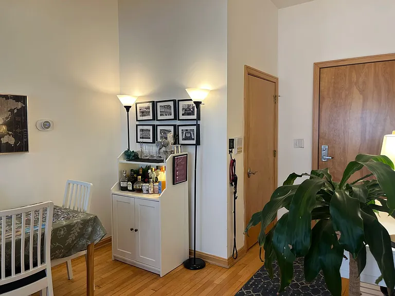 624 E Ogden Ave — Photo 1