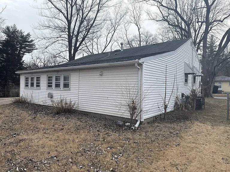 223 Wiegel Dr — Photo 9