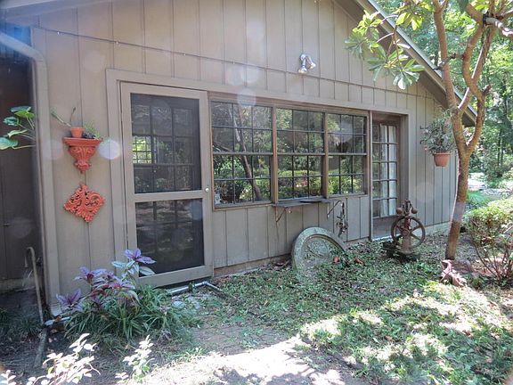5th image of 94 Judson Cir