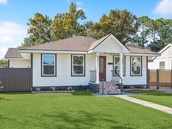 3rd image of 537 Huntlee Dr