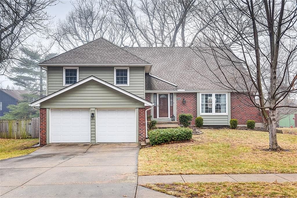 7028 Marty St, Overland Park, KS 66204 | Zillow