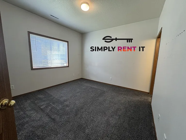 4549 Steinbeck St #1 — Photo 11