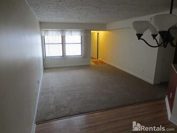 2nd image of 19613 Northridge Dr