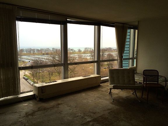 2nd image of 330 W Diversey Pkwy APT 909