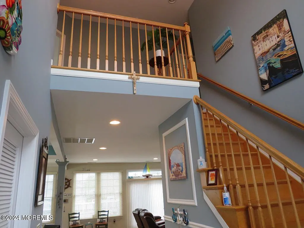 5 bed, 2642 sqft, $2,600 — Photo 3