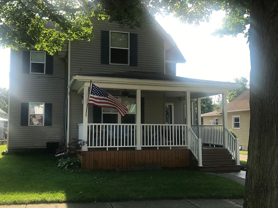 1st image of 74 Central St
