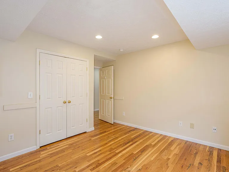 299 E 15th Ave #4 — Photo 15