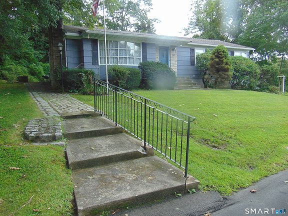 4th image of 101 Birchwood Street