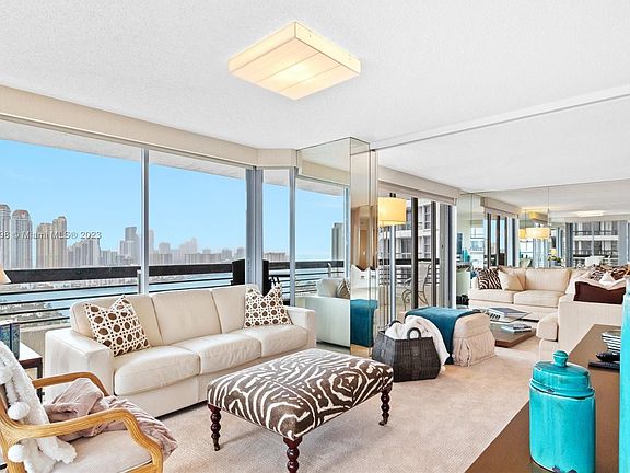5th image of 19101 Mystic Pointe Dr APT 2908
