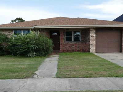 3805 Plaza Dr, Chalmette, LA, 70043