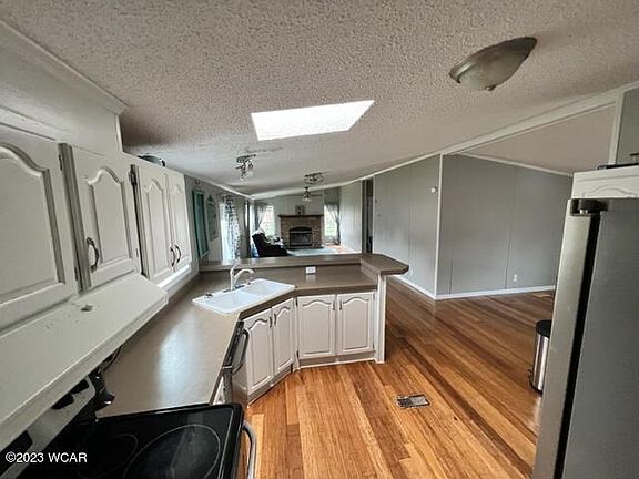 4th image of 515 N Wayne St
