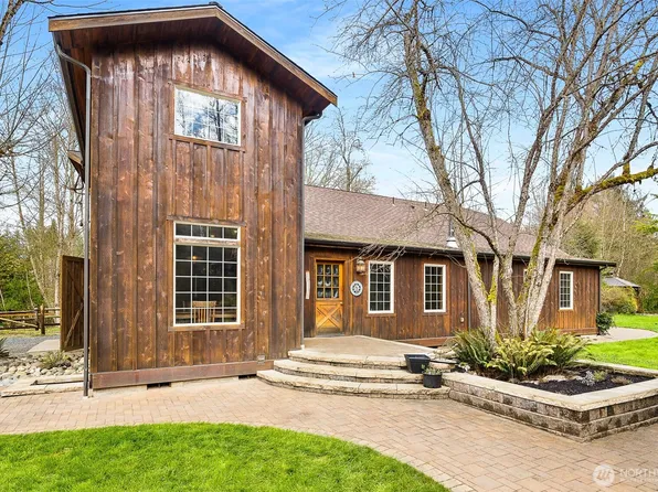 19529 17th Drive NE, Arlington, WA 98223