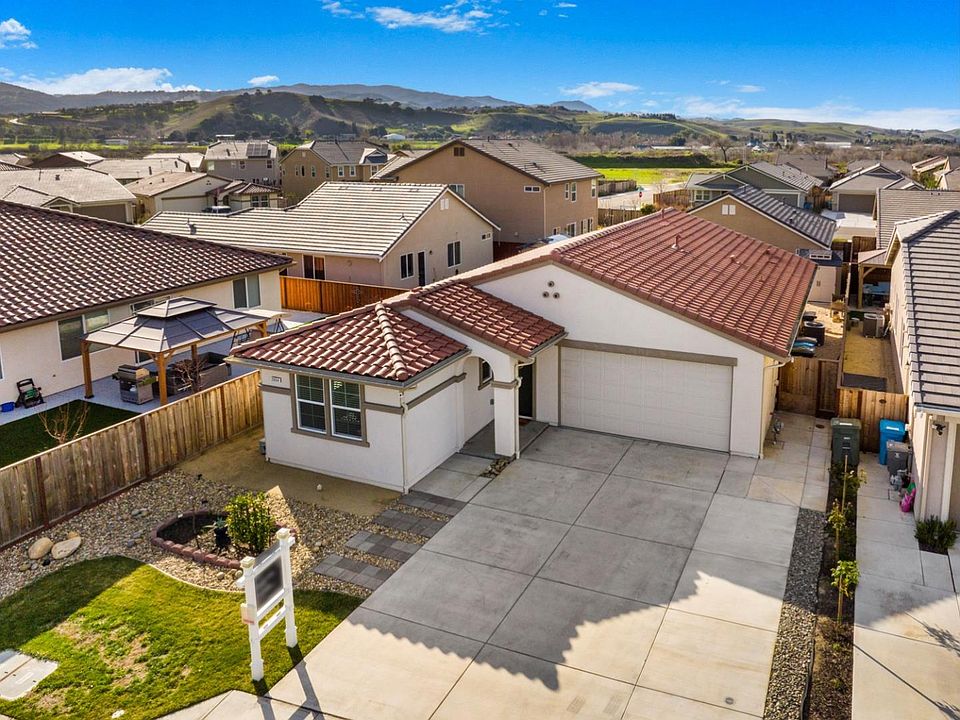 1st image of 2934 Kings Way