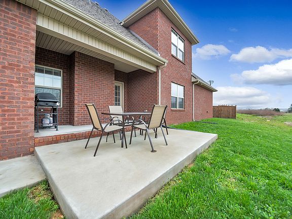 3rd image of 1017 Azalea Ct S