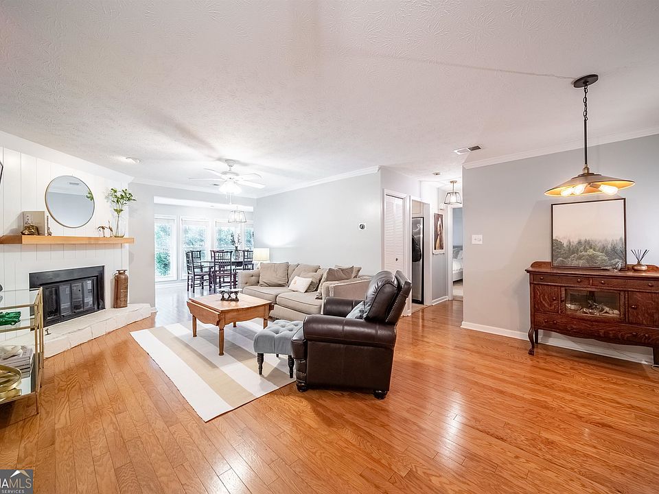 1st image of 1204 Lake Pointe Cir