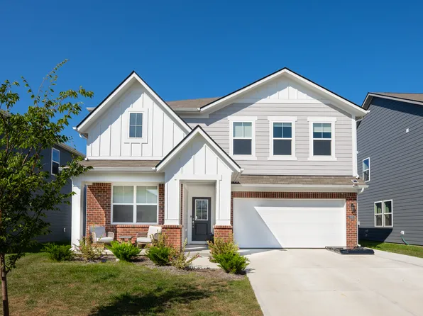 2321 S Bingham Pl, New Palestine, IN 46163