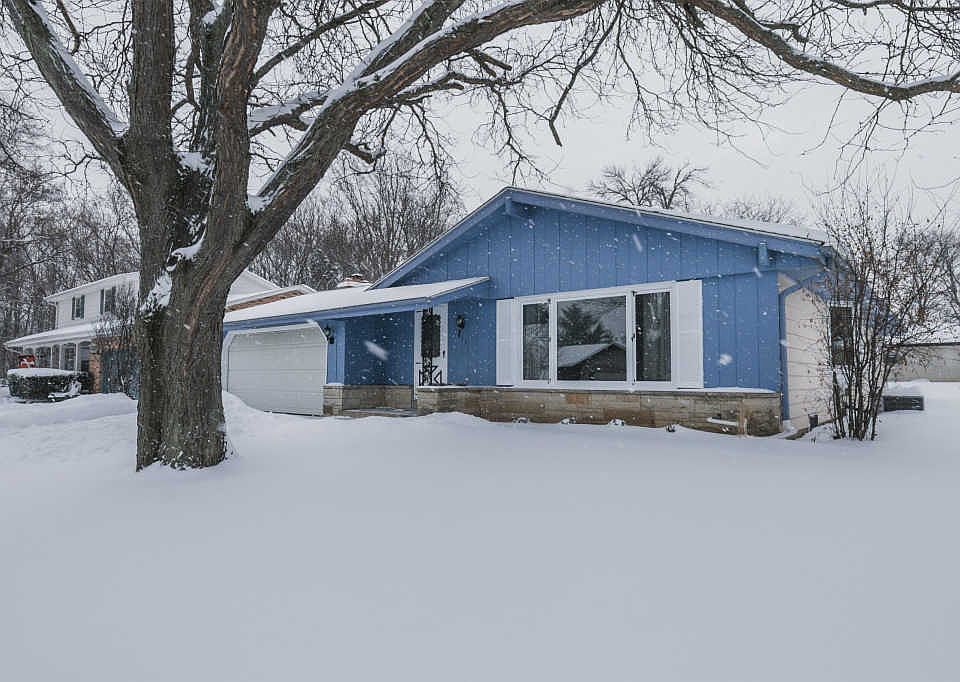 1st image of 611 E Lakeview Dr