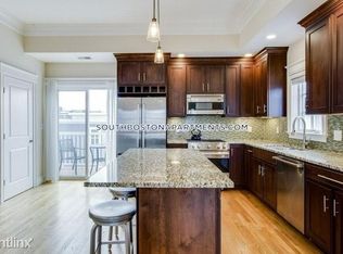 209 W 2nd St #1, Boston, MA 02127