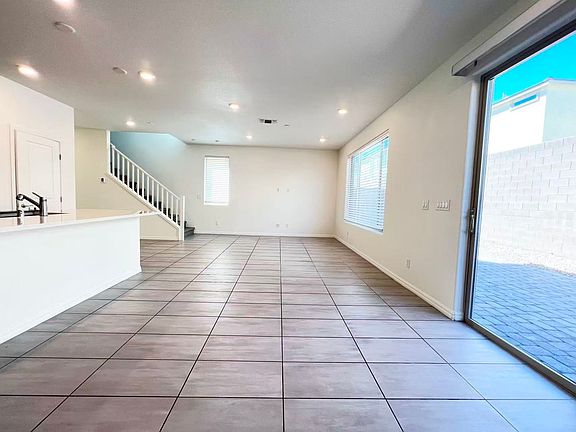3rd image of 8047 Terra Barossa St
