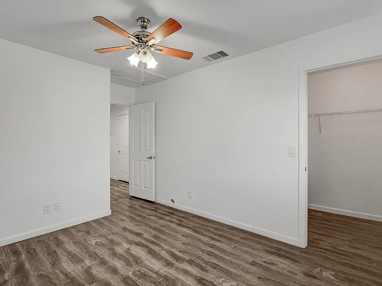 3557 Sedwick Dr — Photo 45