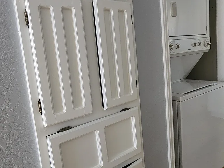 1202 Thorpe Ln #408 — Photo 11