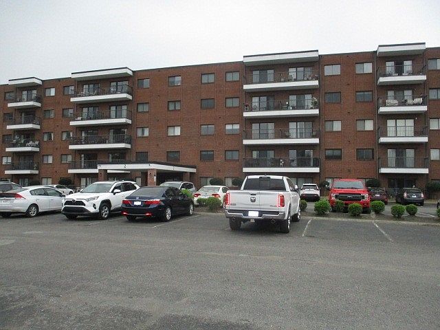 1st image of 200 Sanders Ferry Rd APT 2301