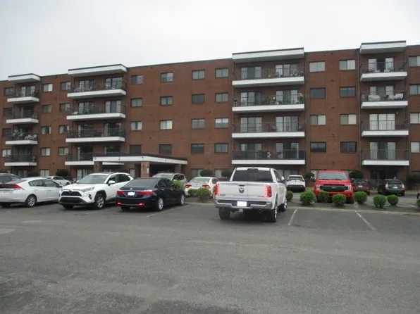 200 Sanders Ferry Rd APT 2301, Hendersonville, TN 37075