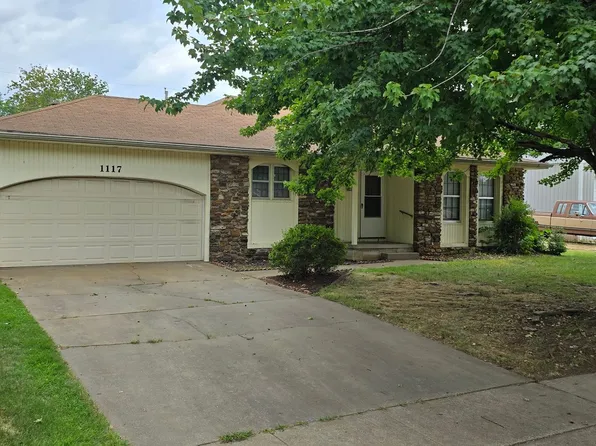 1117 E Rosebrier St, Springfield, MO 65807