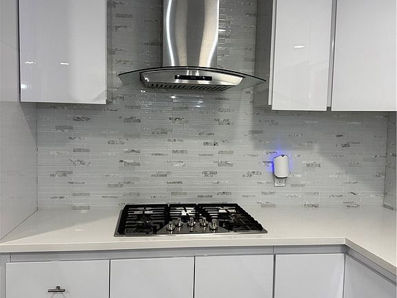 3rd image of 9530 Alondra Blvd Spc 56