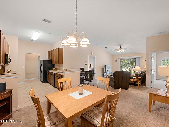 3rd image of 13827 HERONS LANDING Way #10