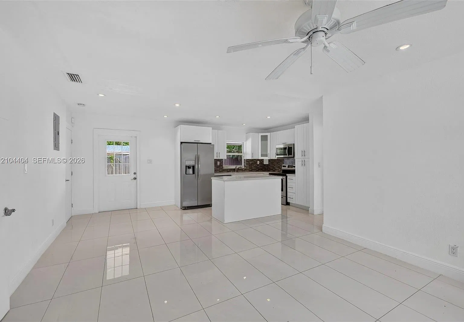 Collier Estates 2nd Add — Photo 2