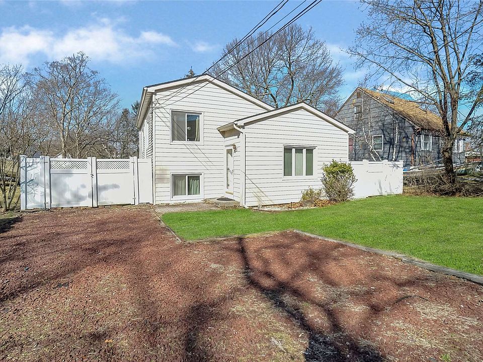 78 Woodlawn Road, Rocky Point, NY 11778 Zillow