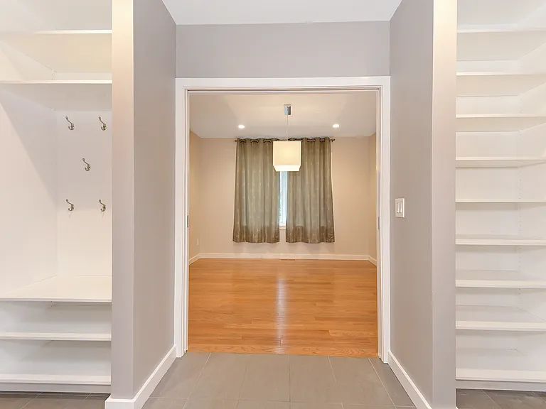 160 Sycamore Rd — Photo 21