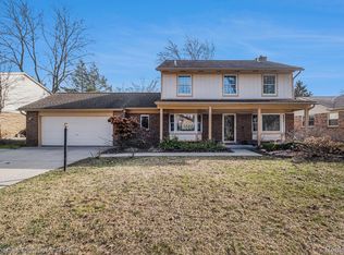 35521 Tall Pine Rd, Farmington, MI 48335