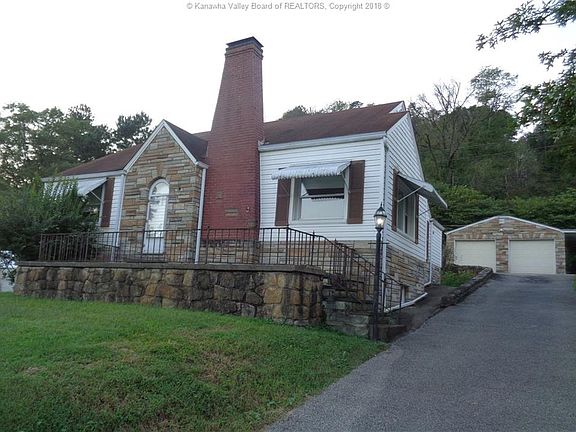 3rd image of 3627 N Crede Dr