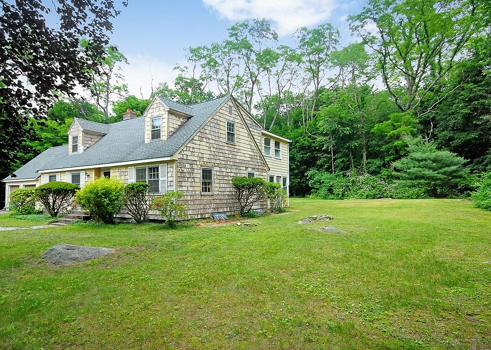 1st image of 11 Sunnyside Ln