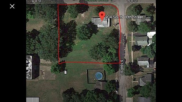 1st image of 904 S 10th St