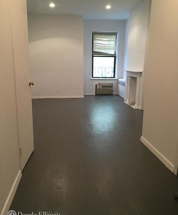 2nd image of 417 E 78th St APT 4C