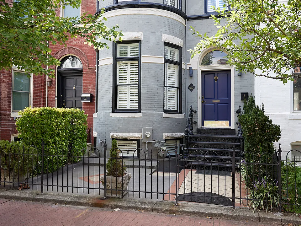910 T St NW #B