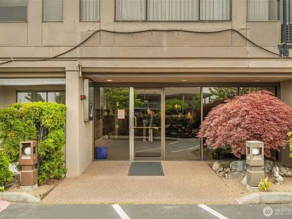 601 S 227th Street #403N, Des Moines, WA 98198