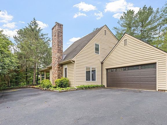 3rd image of 149 Mill Creek Dr