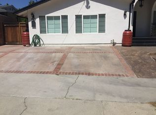 5841 Laramie Ave, Woodland Hills, CA 91367